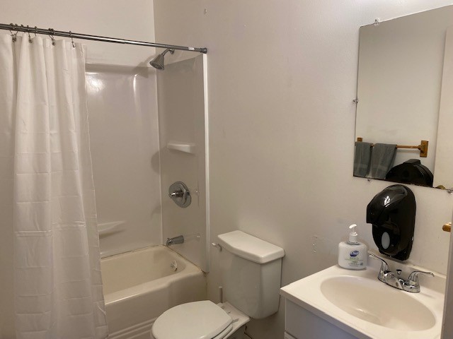 Cabin Shared Bathroom